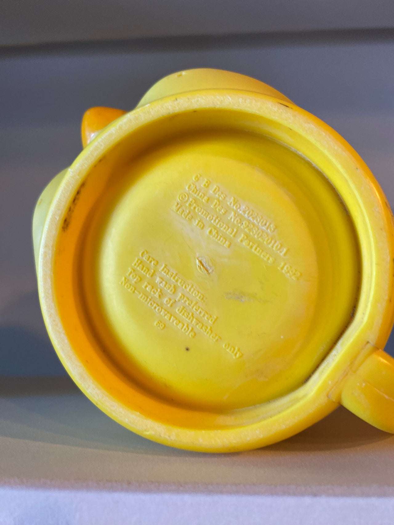 Apple Vintage - Home Decor - Vintage Tweety Bird plastic cup