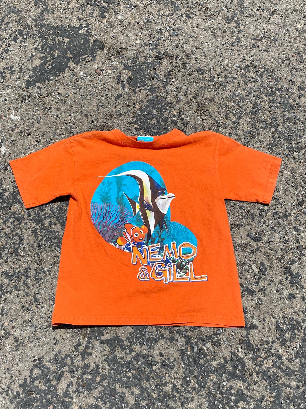 Apple Vintage - Apparel - Finding Nemo “NEMO & GILL” tee