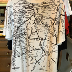 Apple Vintage - Vintage Clothing -  Vintage NM Map tee