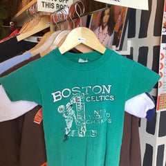 Flyby Provisions - Vintage Clothing - Vintage Kids Boston Celtics tee