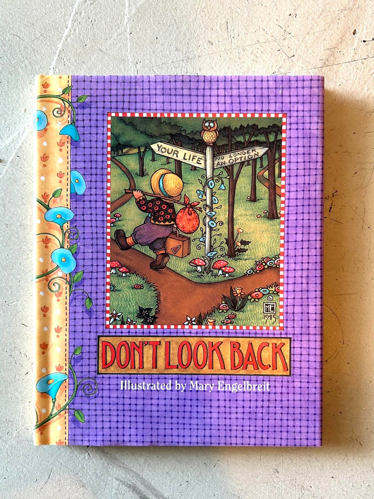 Flyby - Vintage Book - “Don't Look Back”, Mary Engelbreit