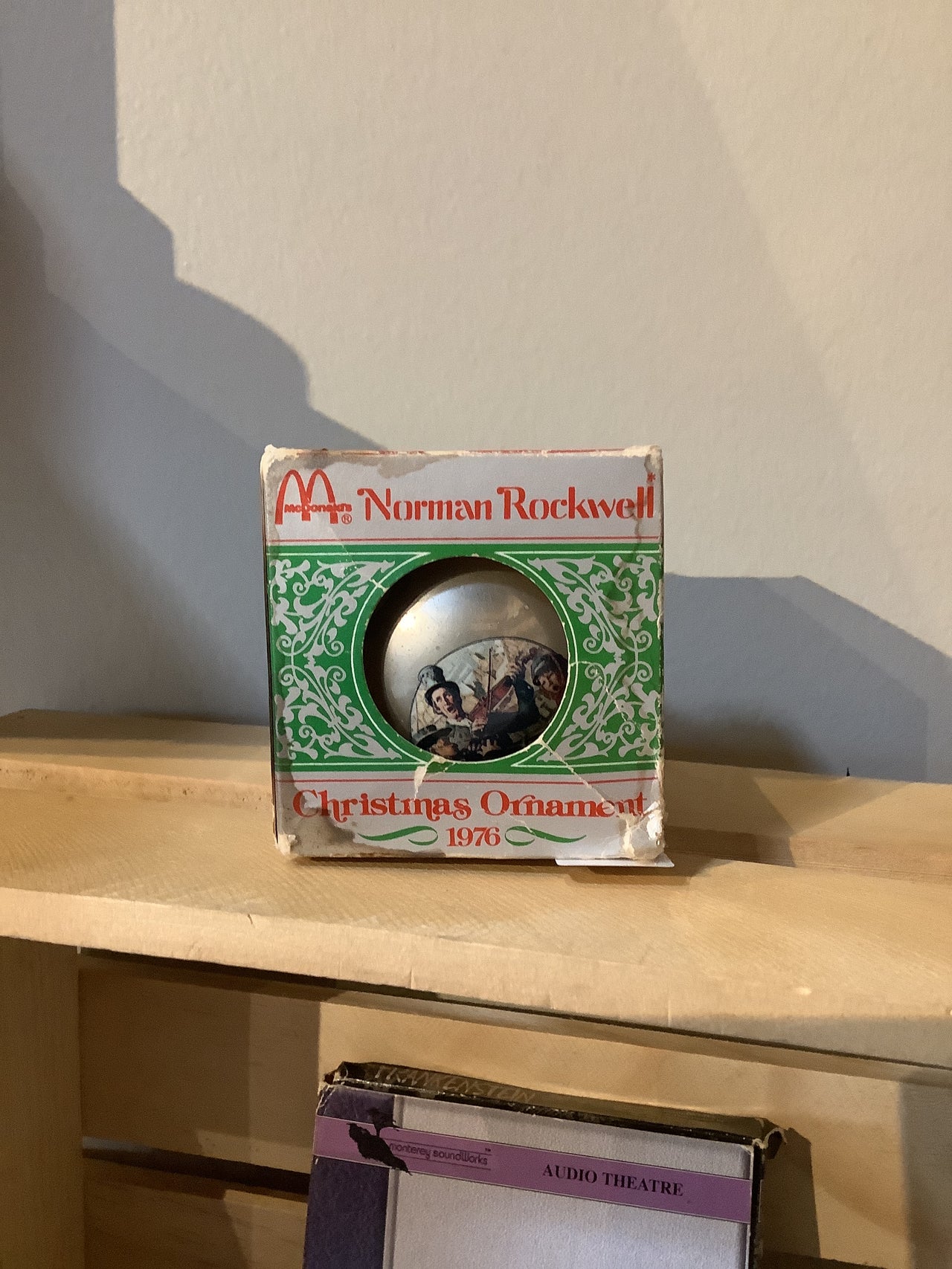 Flyby Provisions - Vintage - McDonalds Norman Rockwell 1976 Christmas Ornament
