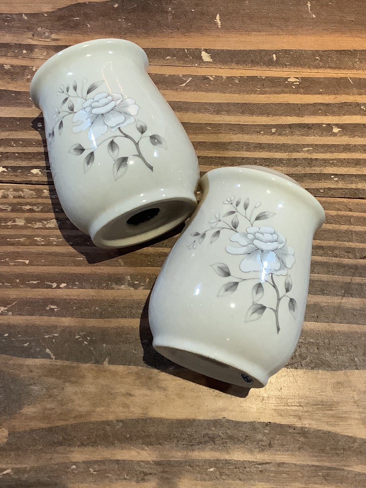 Vintage Glassware -  Vintage made in Japan Salt & Pepper Shaker