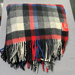 Apple vintage - bedding- plaid, woven, throw blanket