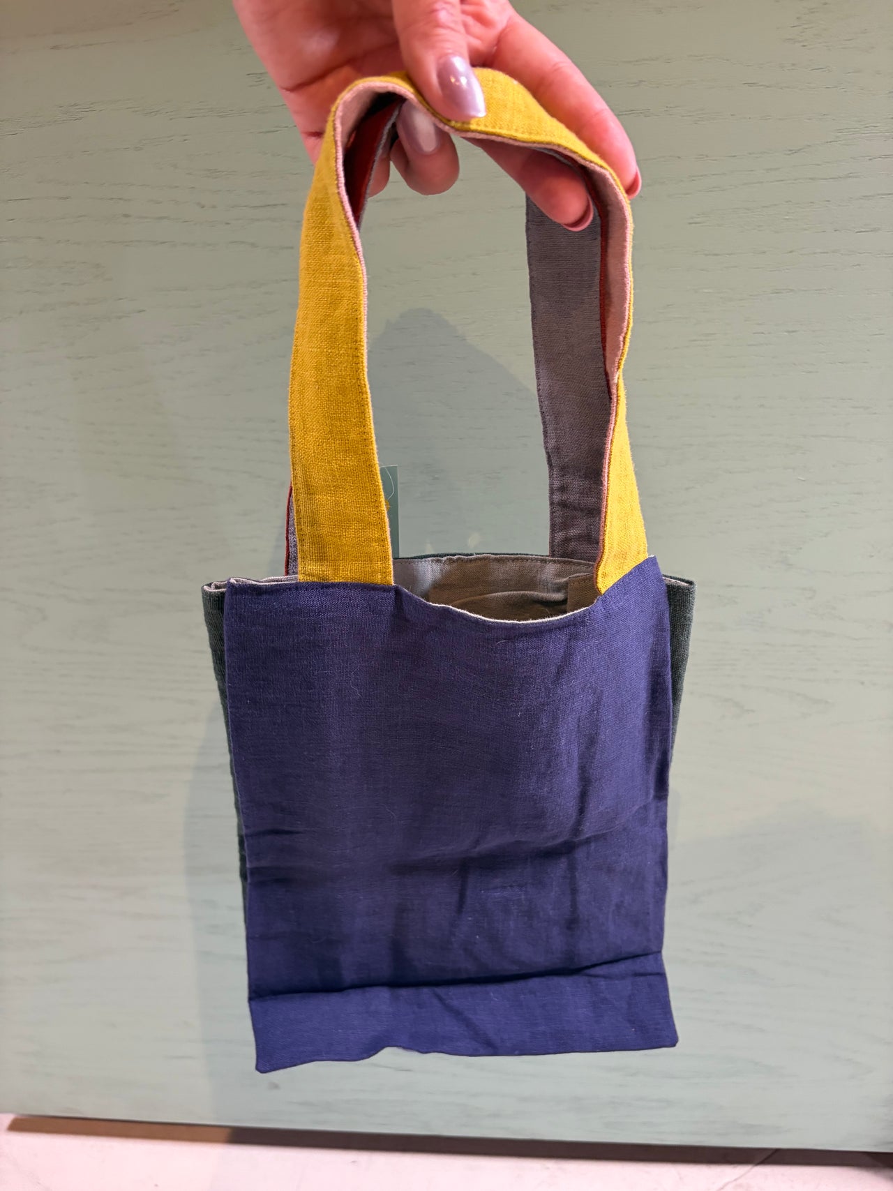 Linen Lunch Tote: Wanderer - Danica Favorito