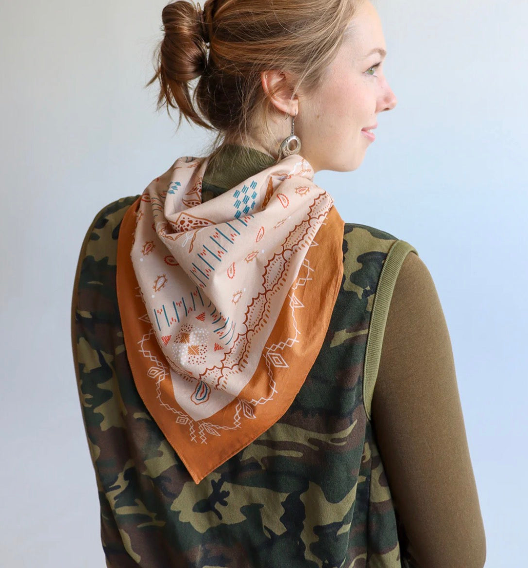 Taos Bandana (Brown)