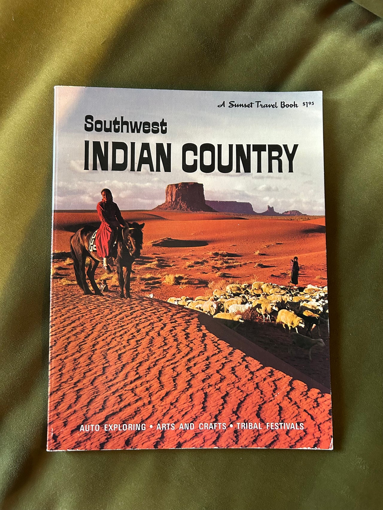 Flyby - Vintage book - Southwest Indian Country