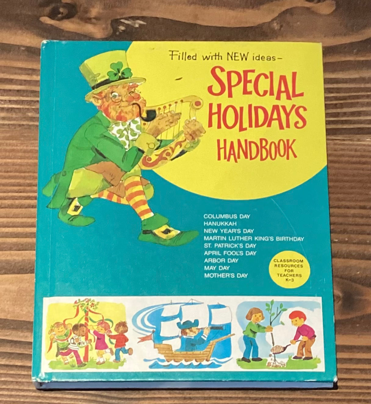 Apple Vintage - Books - Special holidays handbook