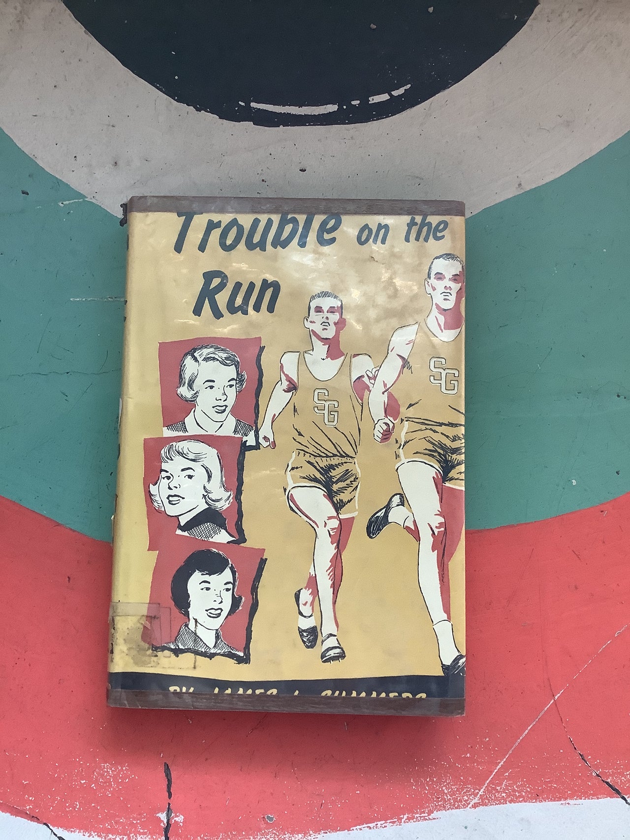 Vintage Books - 1950s Trouble on the Run Hardback book