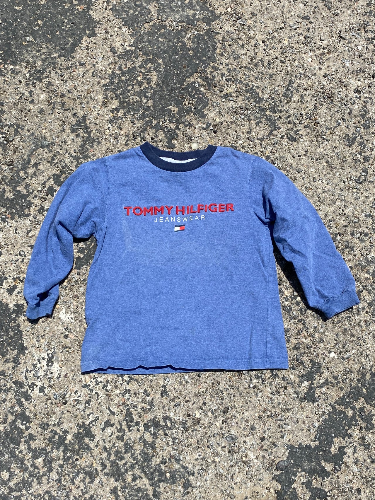 Apple Vintage - Apparel - Vintage Tommy Hilfiger tees