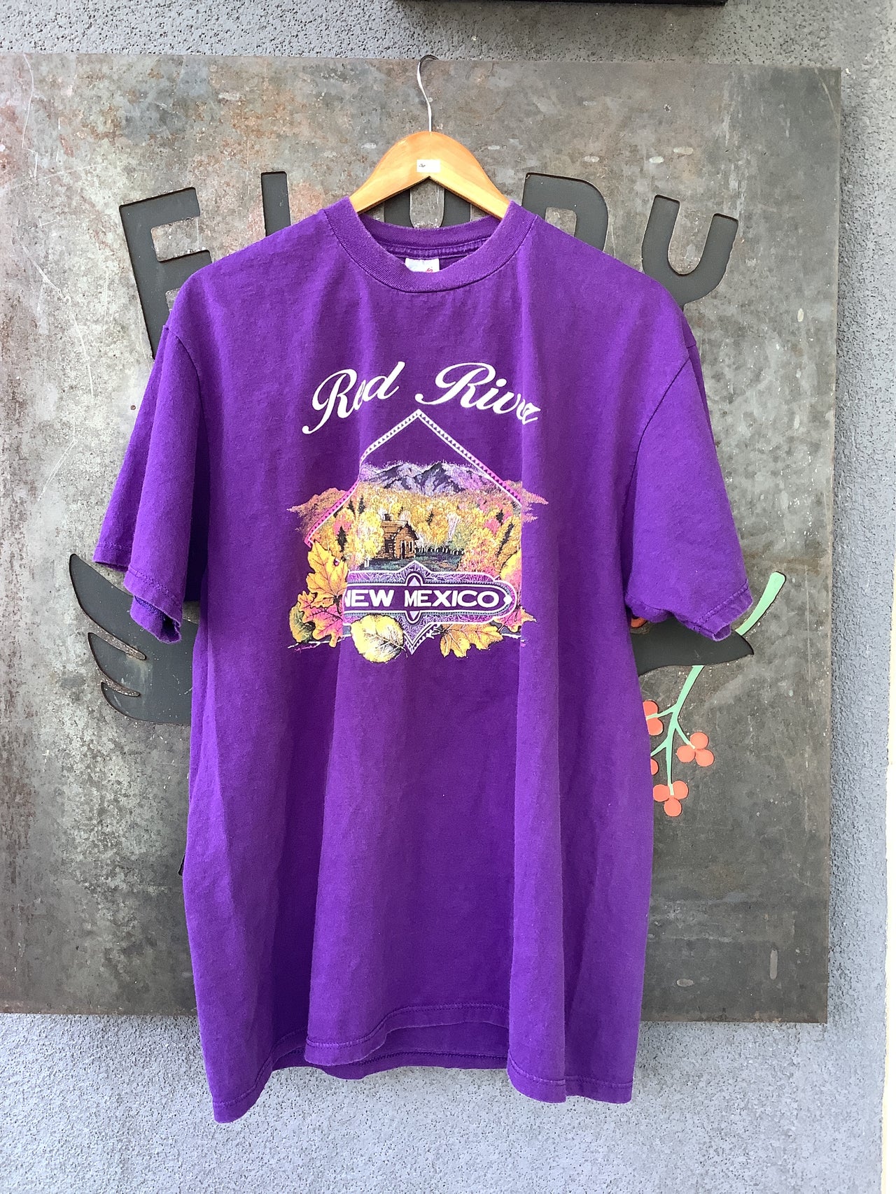 Vintage Clothing - Vintage 90s Red River NM tee