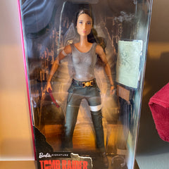 Apple Vintage - toys - Tomb Raider Lara Croft