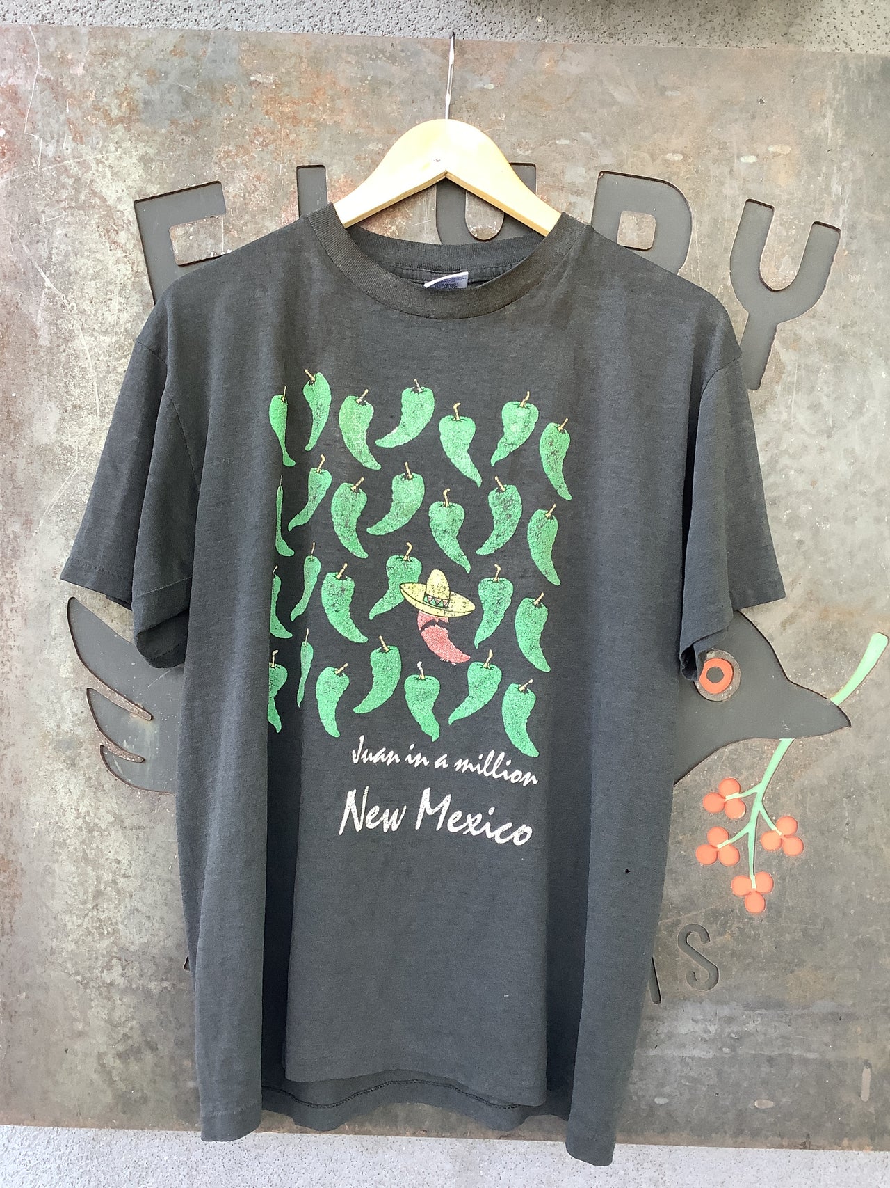 Vintage Clothing - Vintage Juan in A Million Chile NM tee