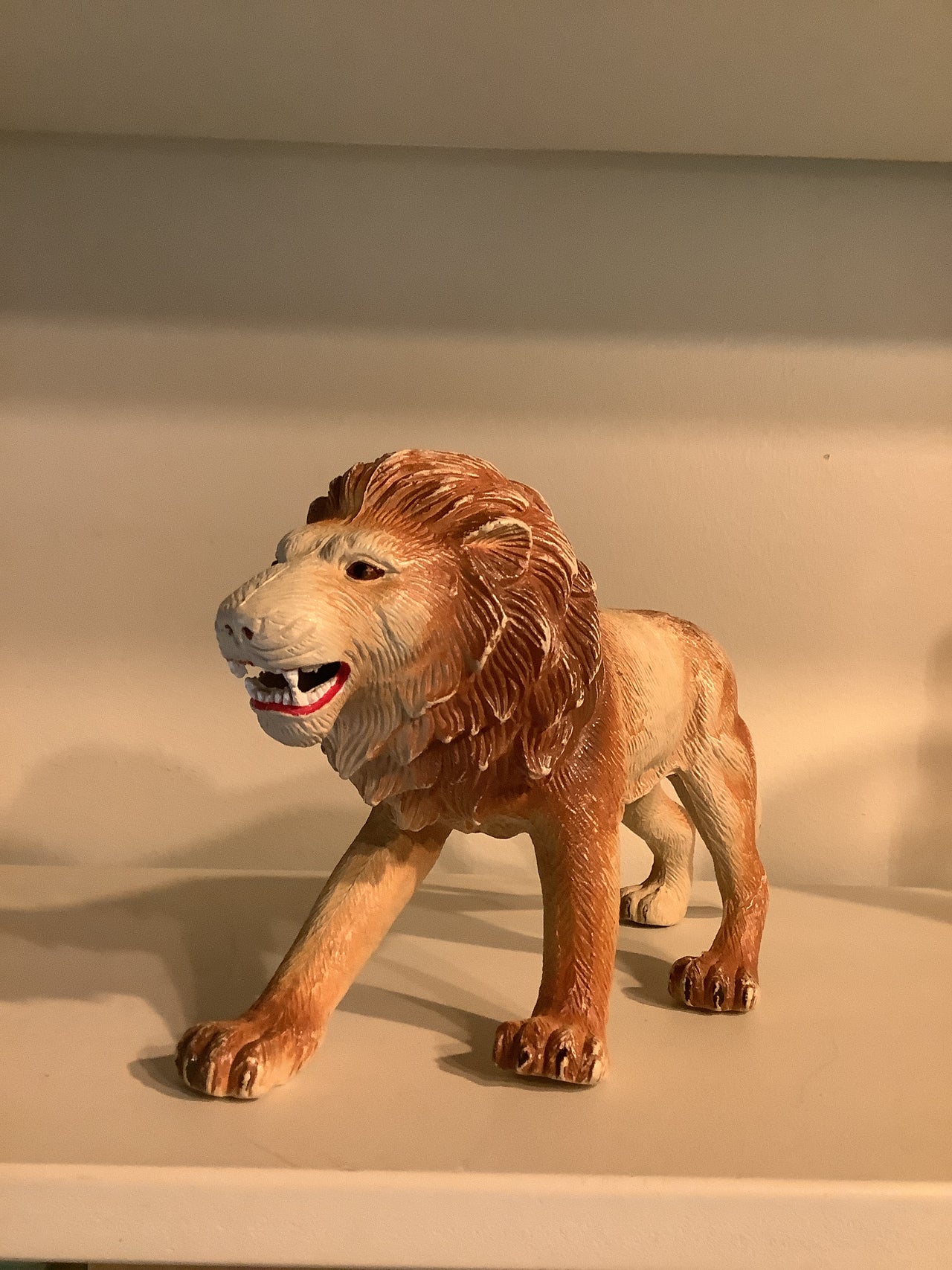 Apple Vintage - Vintage Toys - Vintage 1980s Imperial Roaring Lion