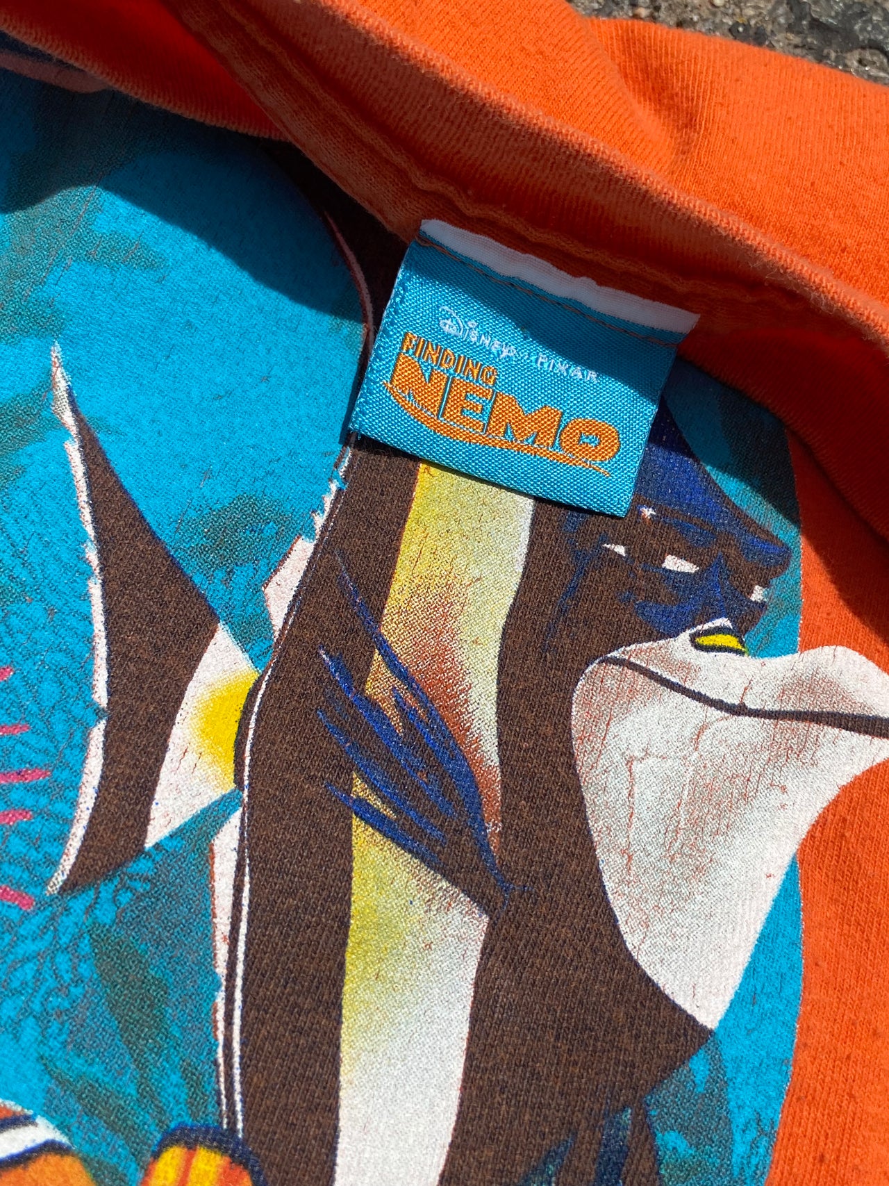 Apple Vintage - Apparel - Finding Nemo “NEMO & GILL” tee