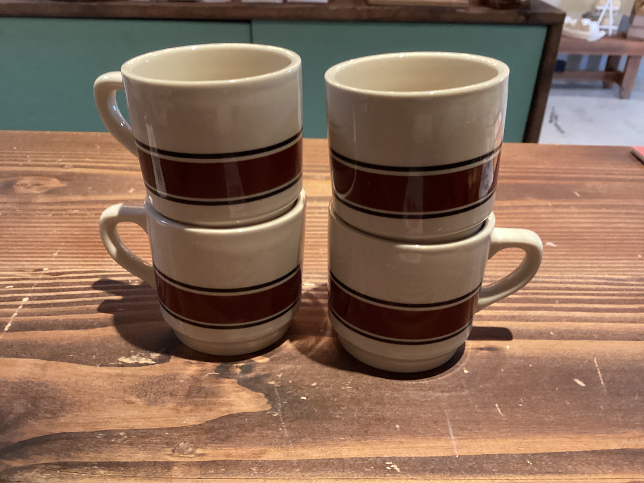 Flyby-Vintage 4 Cup set