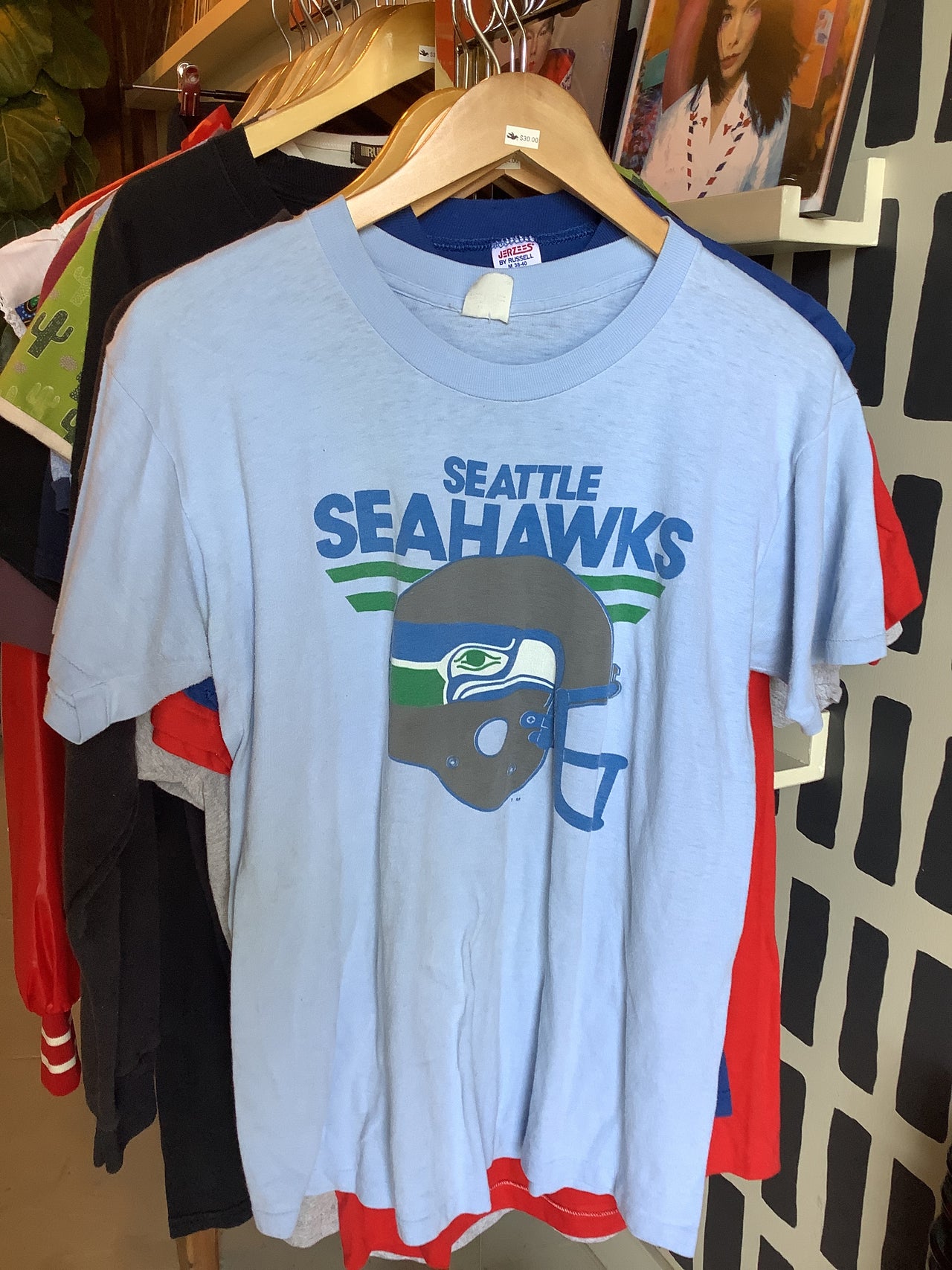 Flyby Provisions - Vintage Clothing - Vintage Seattle Seahawks tee