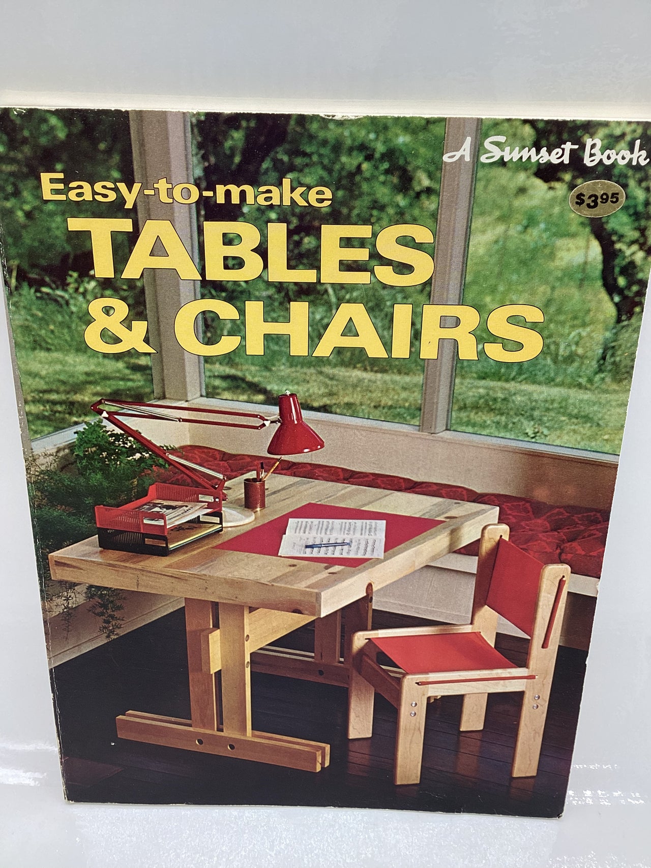 Apple Vintage - Book - Easy-to-make Tables & Chairs