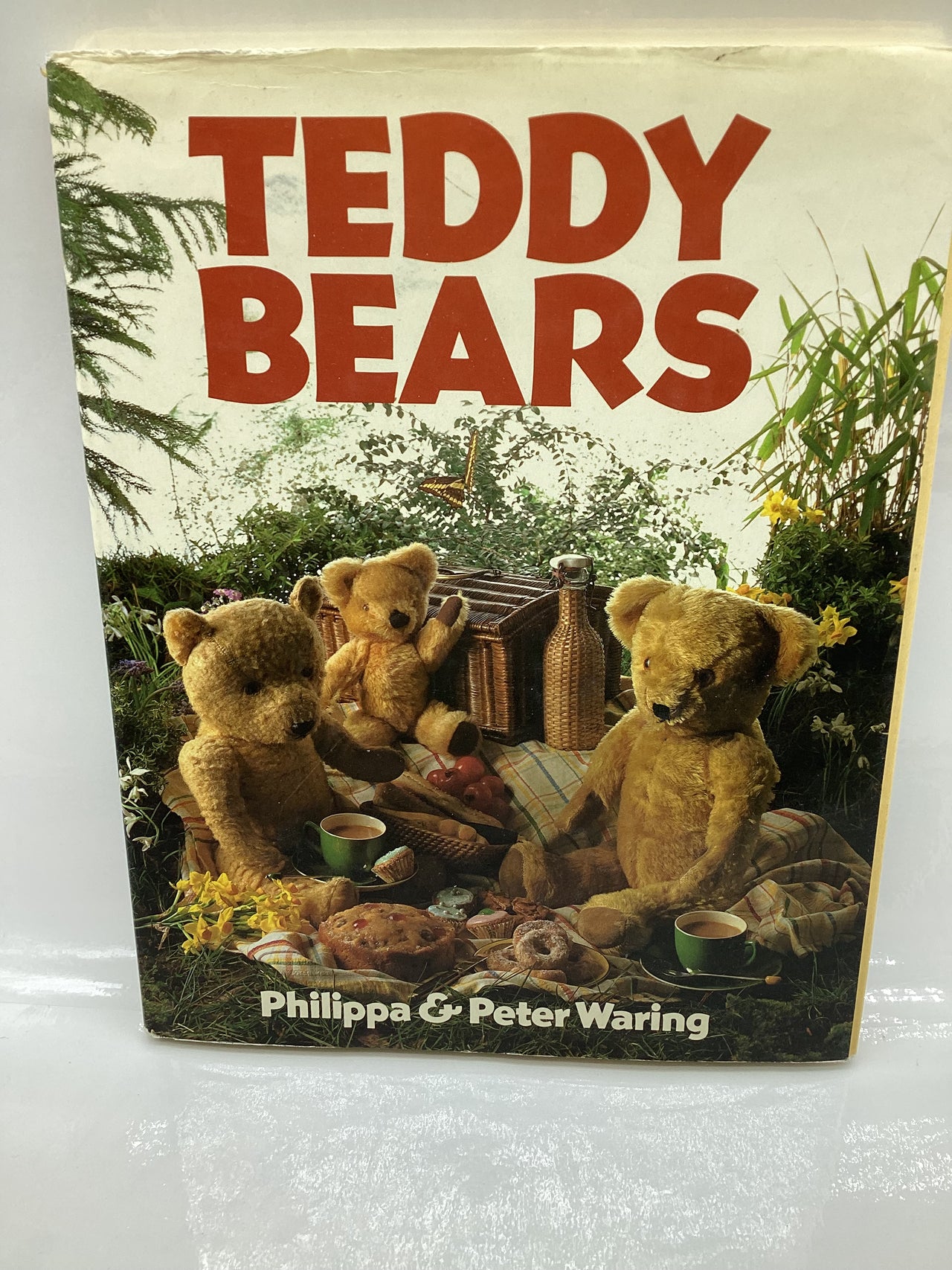 Apple Vintage - Book - Teddy Bears