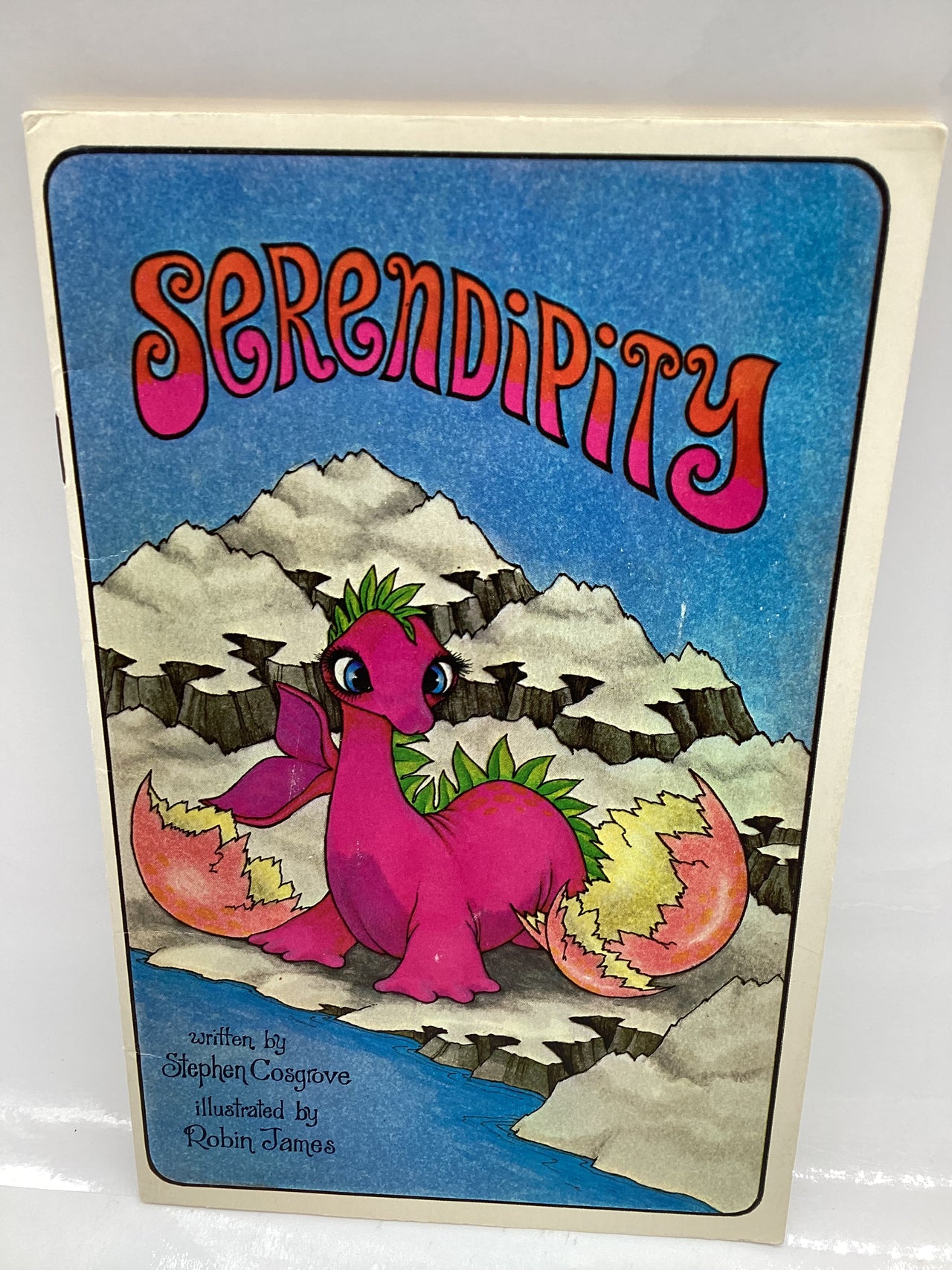 Apple Vintage - Book - Serendipity