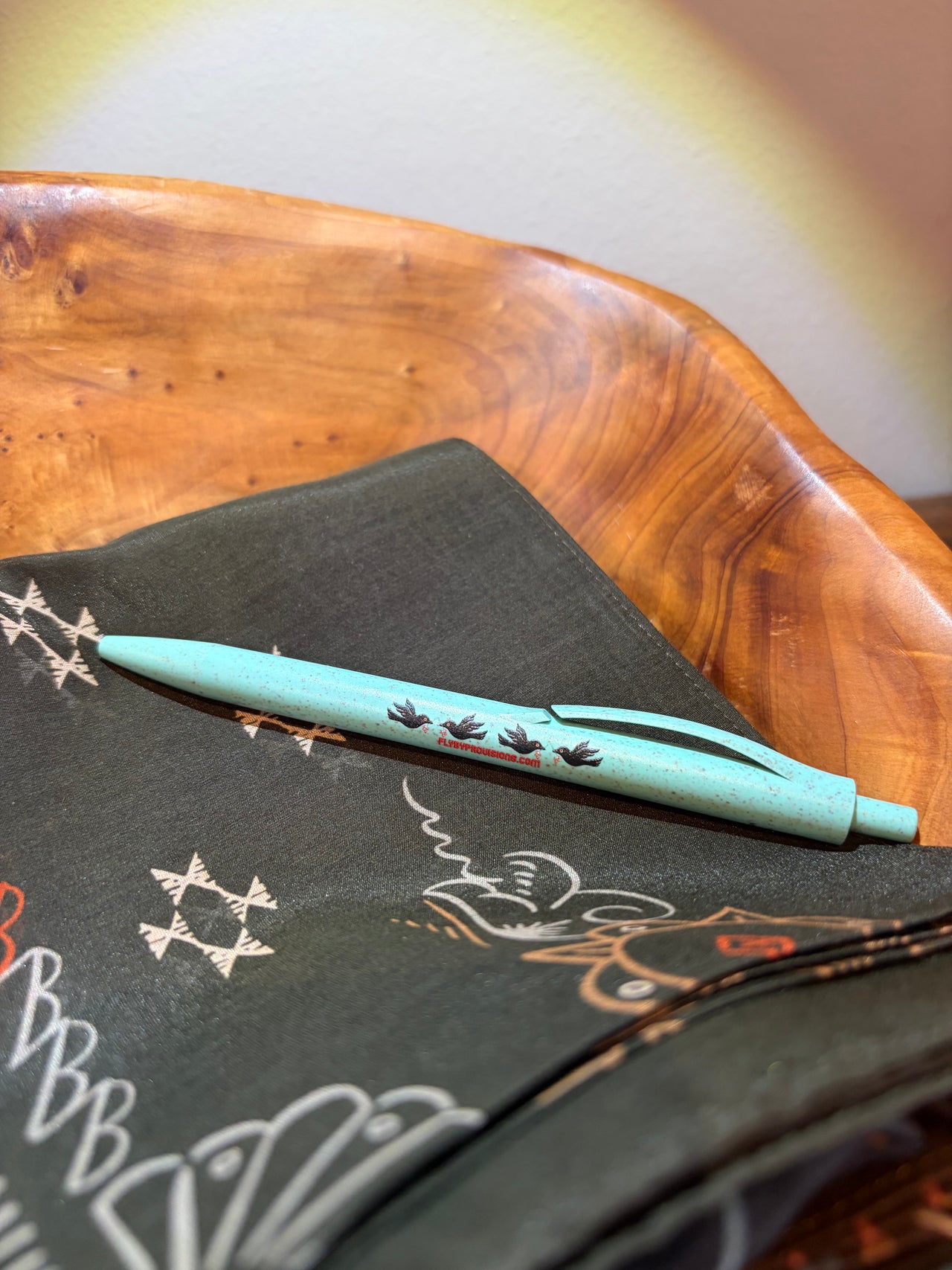 Flyby Provisions - Wheat Straw Pen